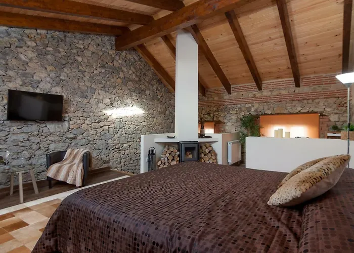 Estudio Sonido Y Jacuzzi *